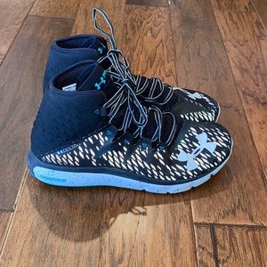 Men’s Under Armour Delta reflective shoes
